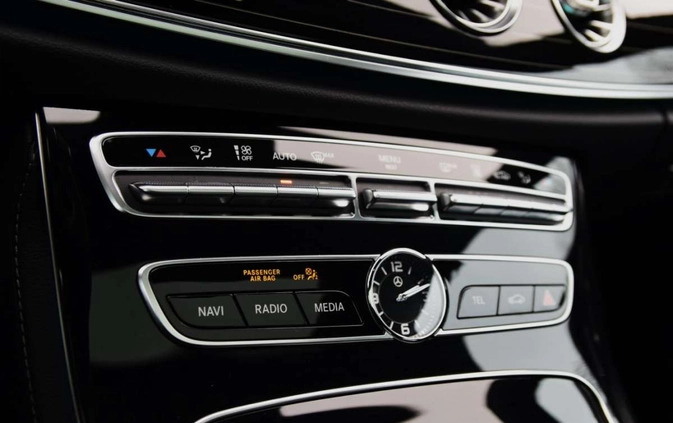 Mercedes-Benz CLS cena 229000 przebieg: 69300, rok produkcji 2019 z Staszów małe 781